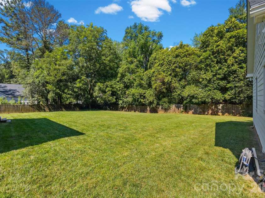 4310 Craig Avenue, Charlotte, NC 28211.  MLS# CAR4420909, YatesRealty ID 50463. 