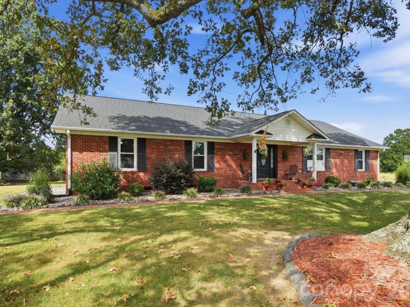 1061 Old Peachland Road, Marshville, NC 28103.  MLS# CAR4423840, YatesRealty ID 50464. 