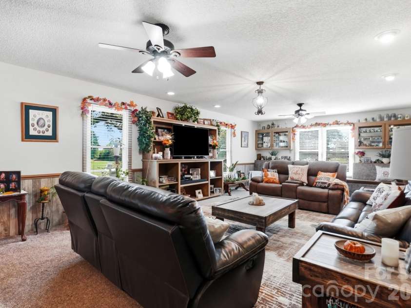 1061 Old Peachland Road, Marshville, NC 28103.  MLS# CAR4423840, YatesRealty ID 50464. 