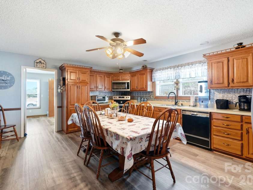 1061 Old Peachland Road, Marshville, NC 28103.  MLS# CAR4423840, YatesRealty ID 50464. 