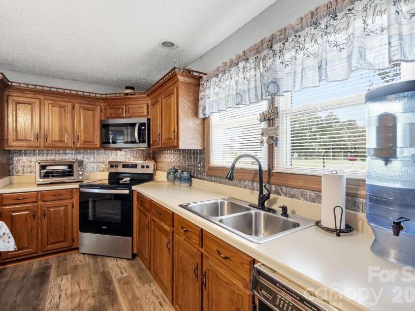 1061 Old Peachland Road, Marshville, NC 28103.  MLS# CAR4423840, YatesRealty ID 50464. 