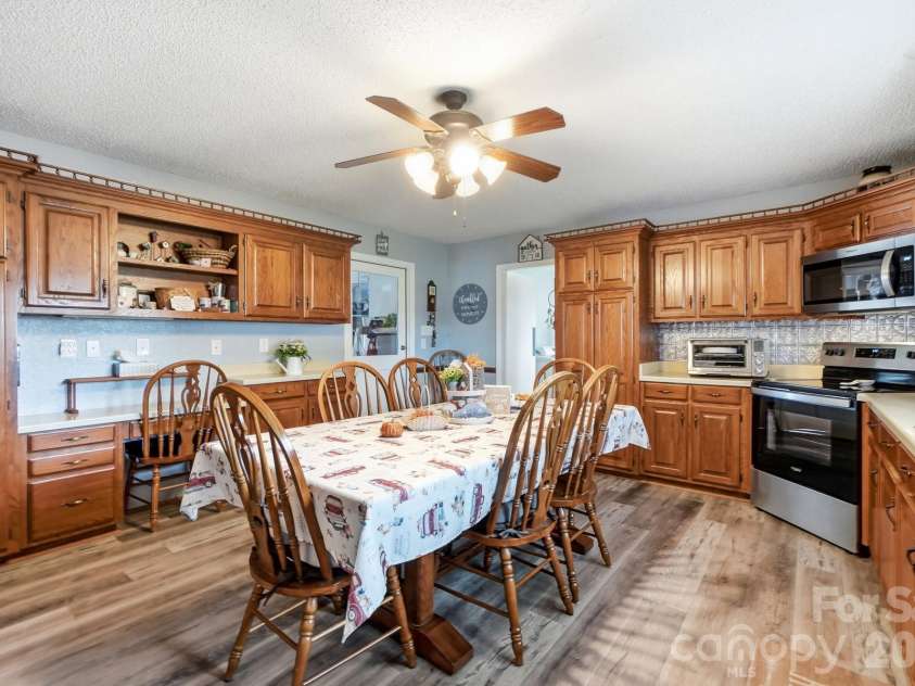1061 Old Peachland Road, Marshville, NC 28103.  MLS# CAR4423840, YatesRealty ID 50464. 