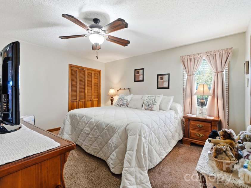 1061 Old Peachland Road, Marshville, NC 28103.  MLS# CAR4423840, YatesRealty ID 50464. 