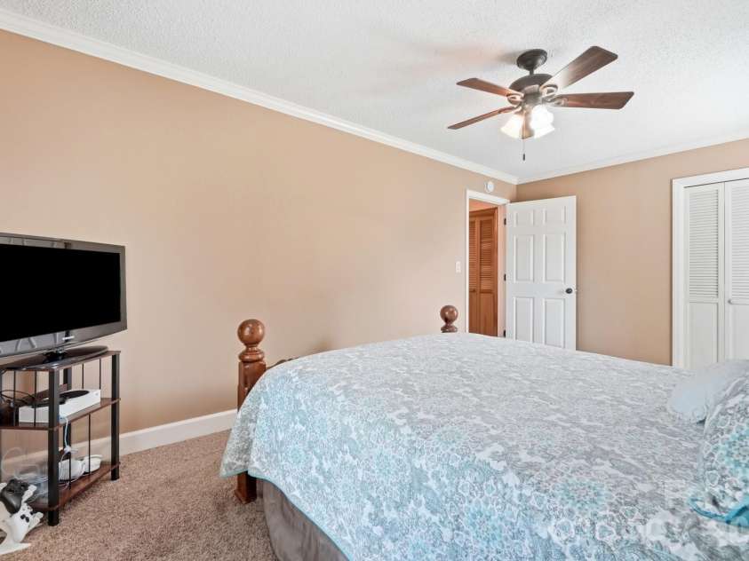 1061 Old Peachland Road, Marshville, NC 28103.  MLS# CAR4423840, YatesRealty ID 50464. 