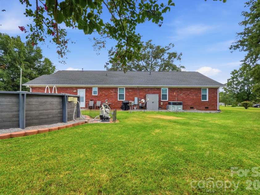 1061 Old Peachland Road, Marshville, NC 28103.  MLS# CAR4423840, YatesRealty ID 50464. 