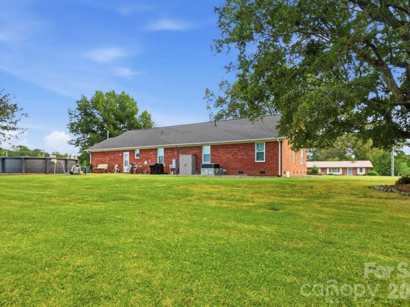 1061 Old Peachland Road, Marshville, NC 28103.  MLS# CAR4423840, YatesRealty ID 50464. 