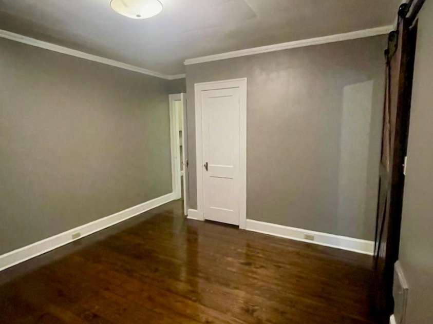 130 School Drive, Spartanburg, SC 29301.  MLS# CAR4423594, YatesRealty ID 50466. 