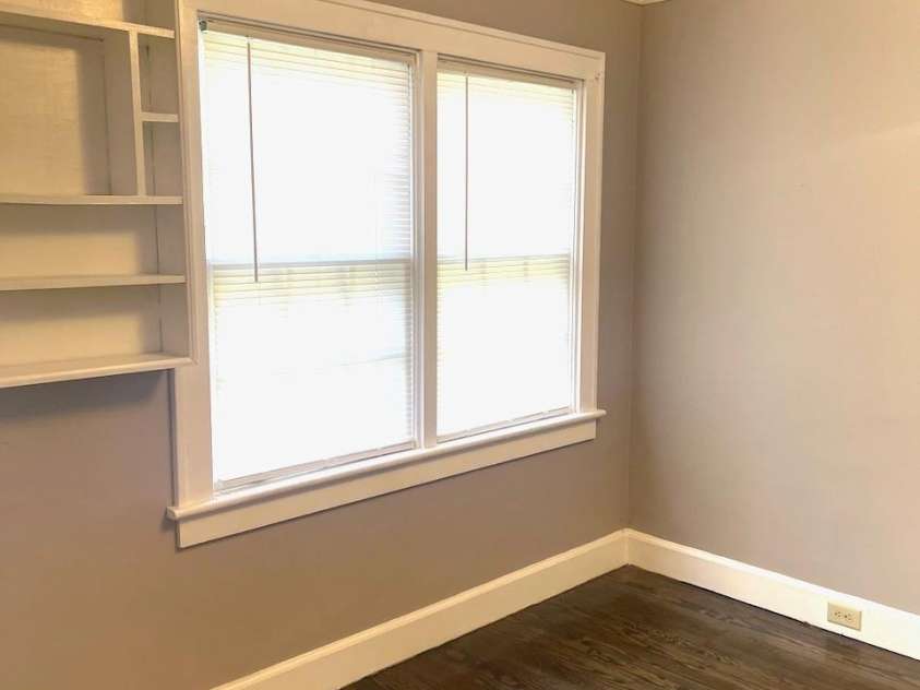 130 School Drive, Spartanburg, SC 29301.  MLS# CAR4423594, YatesRealty ID 50466. 