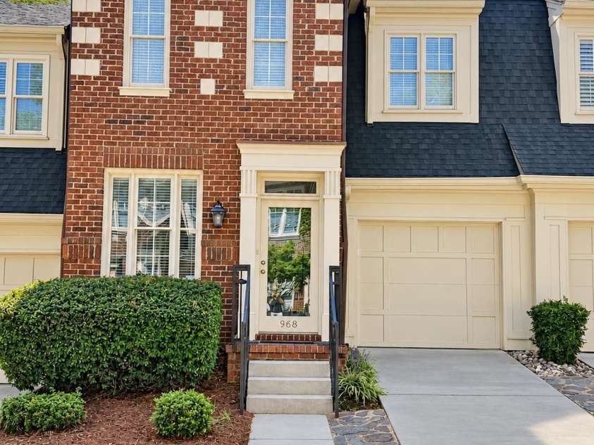 968 Park Slope Drive, Charlotte, NC 28209.  MLS# CAR4420864, YatesRealty ID 50468. 