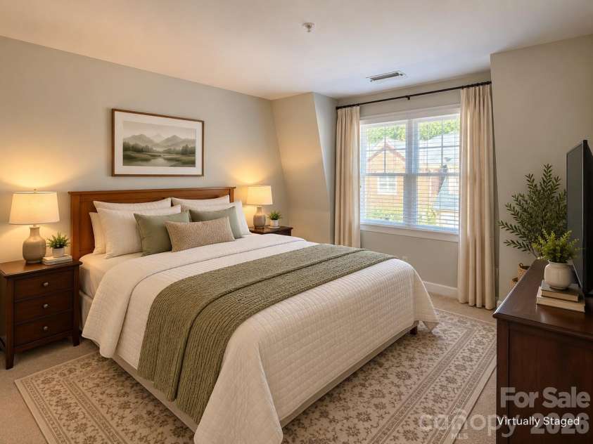 968 Park Slope Drive, Charlotte, NC 28209.  MLS# CAR4420864, YatesRealty ID 50468. 