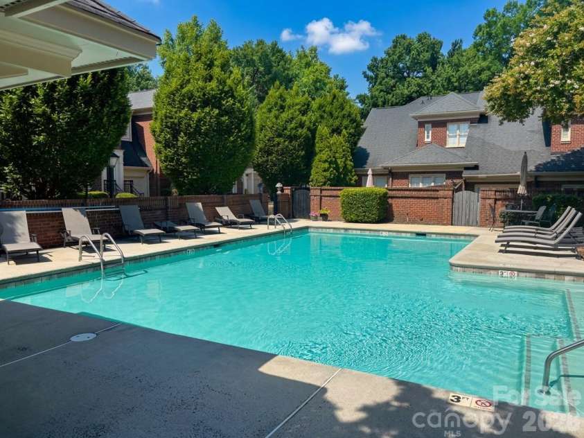 968 Park Slope Drive, Charlotte, NC 28209.  MLS# CAR4420864, YatesRealty ID 50468. Community Pool