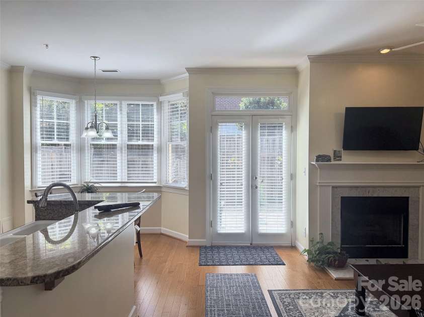 968 Park Slope Drive, Charlotte, NC 28209.  MLS# CAR4420864, YatesRealty ID 50468. Kitchen/Dining/Living Room