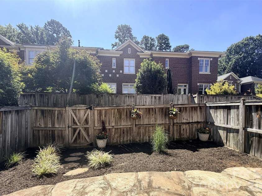 968 Park Slope Drive, Charlotte, NC 28209.  MLS# CAR4420864, YatesRealty ID 50468. Patio