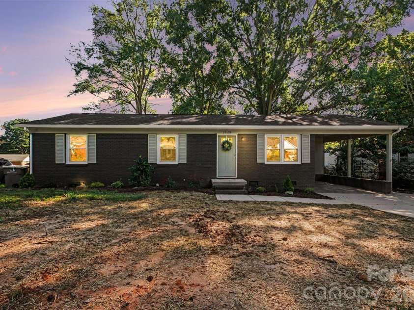 2920 Glendale Avenue, Kannapolis, NC 28081.  MLS# CAR4424056, YatesRealty ID 50469. 