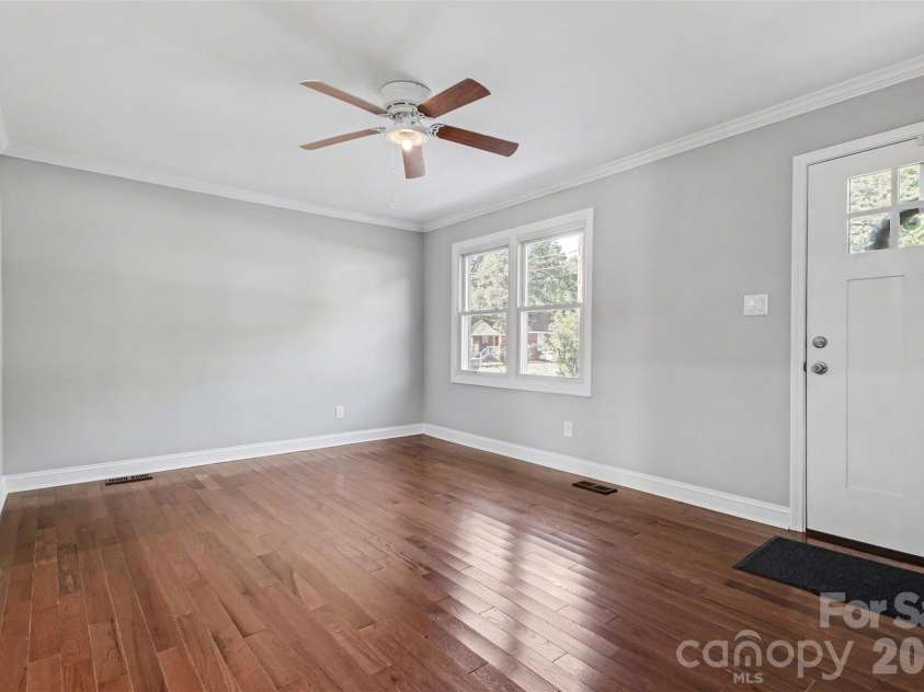 2920 Glendale Avenue, Kannapolis, NC 28081.  MLS# CAR4424056, YatesRealty ID 50469. 