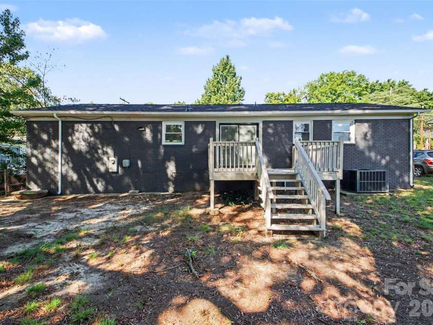 2920 Glendale Avenue, Kannapolis, NC 28081.  MLS# CAR4424056, YatesRealty ID 50469. 