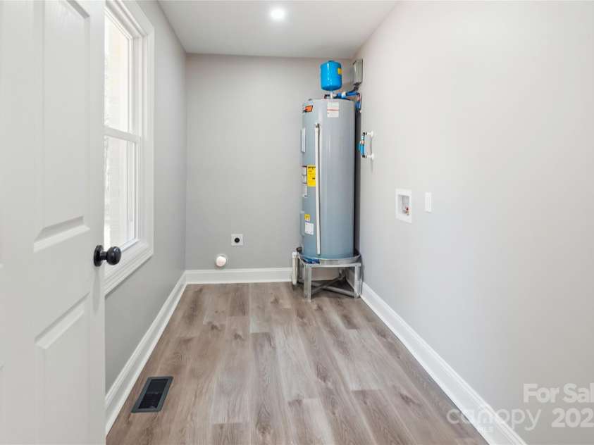 1105 Stanback Road, Chester, SC 29706.  MLS# CAR4212458, YatesRealty ID 5047. Laundry Room with widow