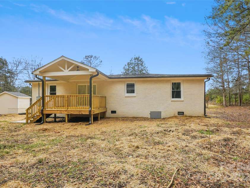 1105 Stanback Road, Chester, SC 29706.  MLS# CAR4212458, YatesRealty ID 5047. Spacious lot with covered porch in a wooded setting.