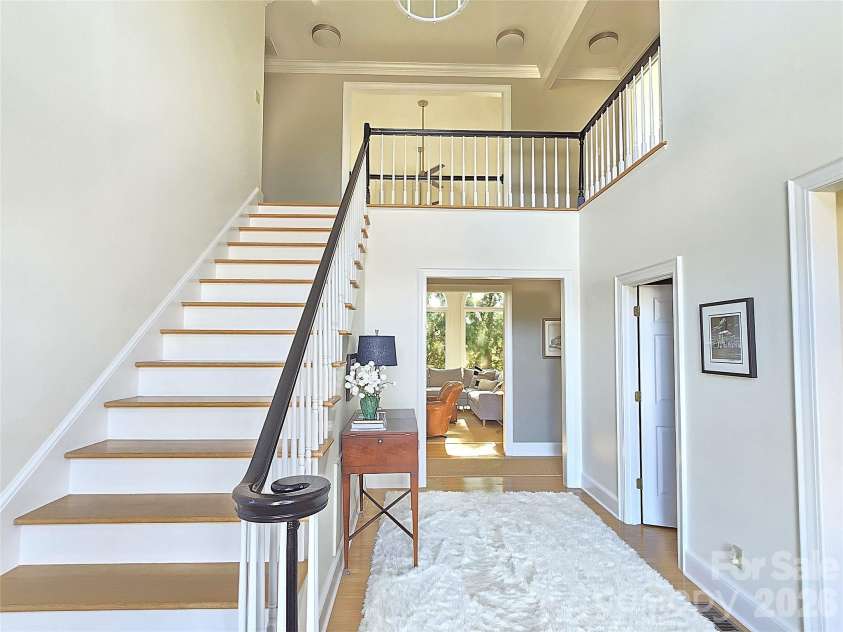 40 Shipwatch Drive, Hickory, NC 28601.  MLS# CAR4325763, YatesRealty ID 5047. 