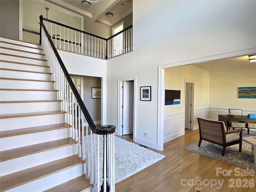 40 Shipwatch Drive, Hickory, NC 28601.  MLS# CAR4325763, YatesRealty ID 5047. 