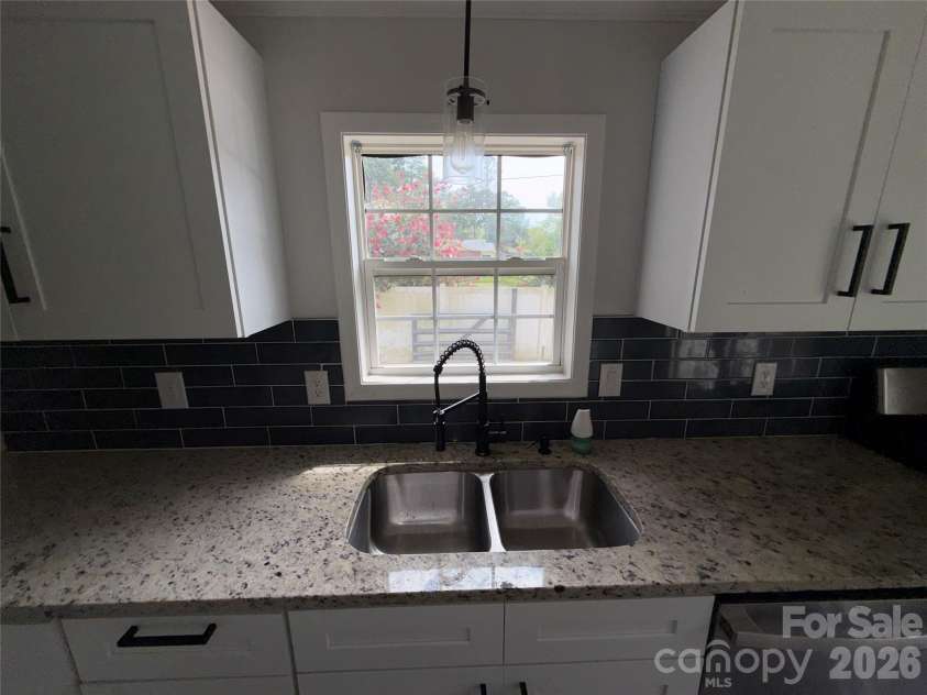 153 Loomis Street, Chester, SC 29706.  MLS# CAR4424061, YatesRealty ID 50470. 