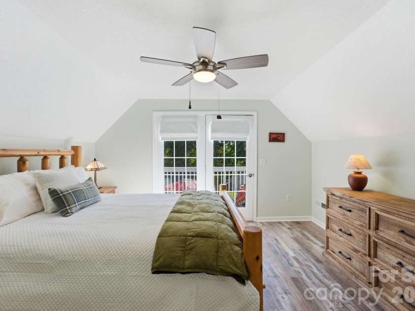 65 Airish Lane, Waynesville, NC 28785.  MLS# CAR4422647, YatesRealty ID 50471. 