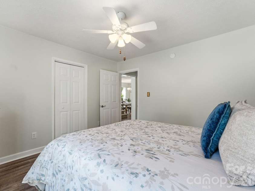 65 Airish Lane, Waynesville, NC 28785.  MLS# CAR4422647, YatesRealty ID 50471. 