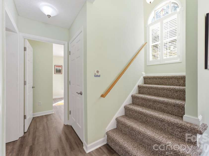 65 Airish Lane, Waynesville, NC 28785.  MLS# CAR4422647, YatesRealty ID 50471. 