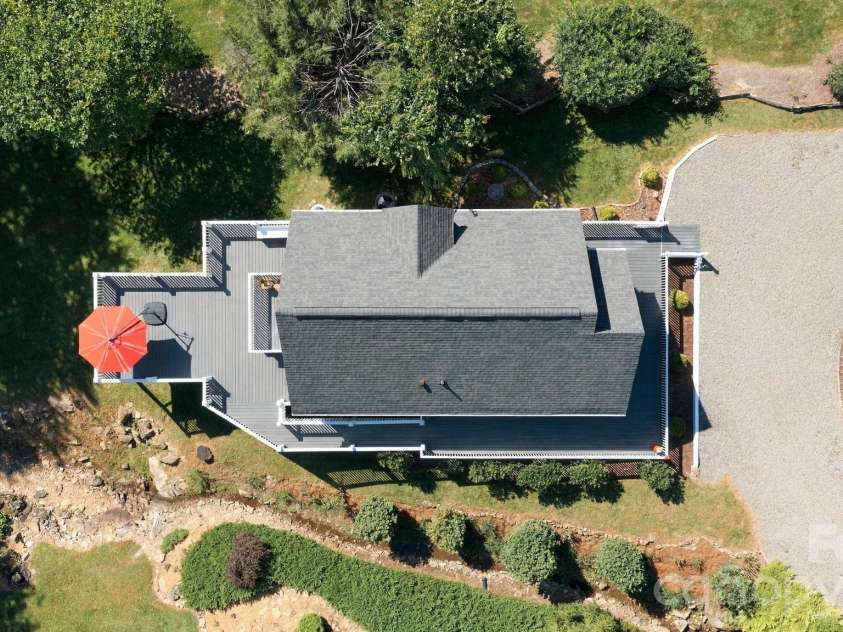 65 Airish Lane, Waynesville, NC 28785.  MLS# CAR4422647, YatesRealty ID 50471. 
