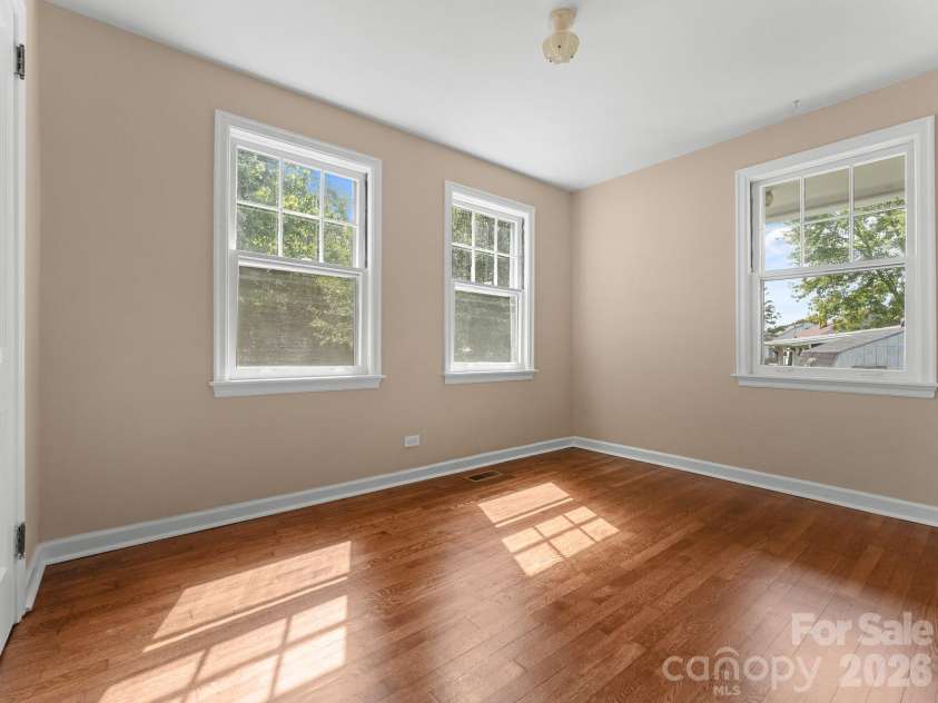 106 Green Acres Avenue, Brevard, NC 28712.  MLS# CAR4388358, YatesRealty ID 50472. 