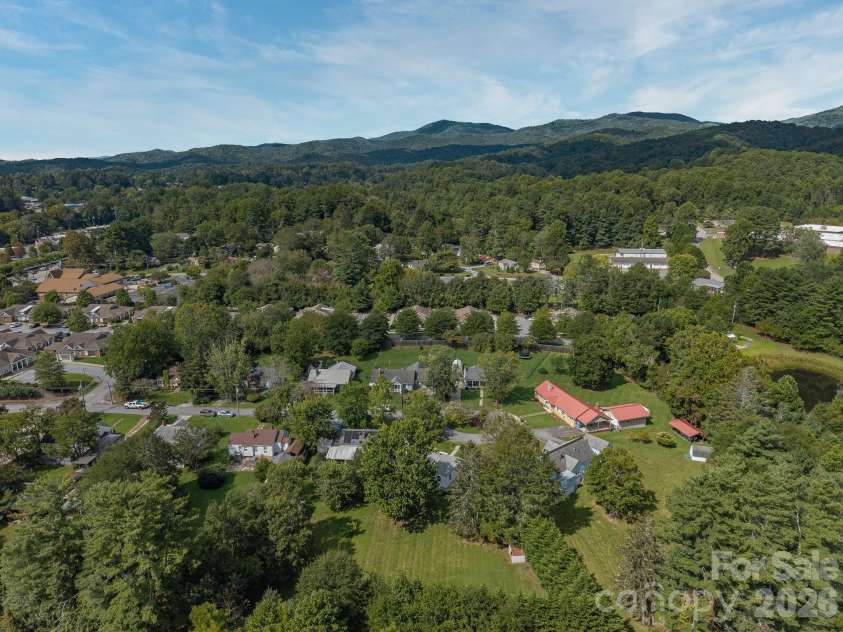 106 Green Acres Avenue, Brevard, NC 28712.  MLS# CAR4388358, YatesRealty ID 50472. 