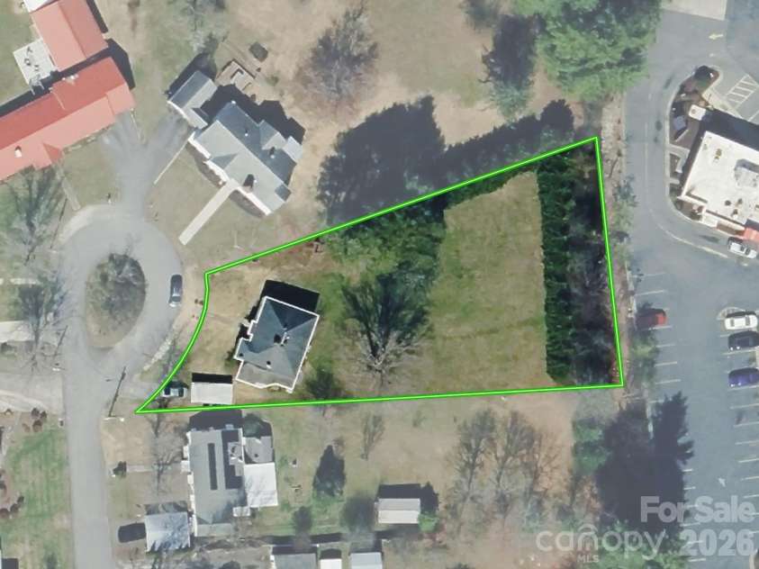 106 Green Acres Avenue, Brevard, NC 28712.  MLS# CAR4388358, YatesRealty ID 50472. 