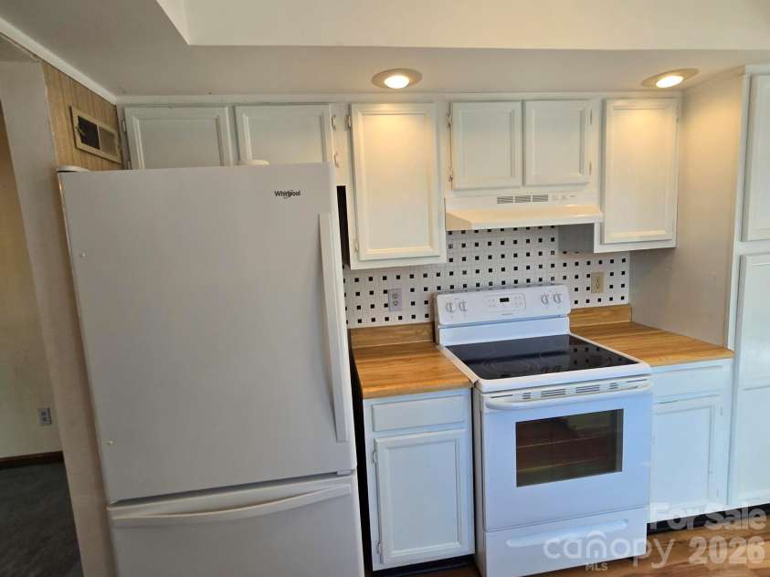 6214 Elkington Lane, Mint Hill, NC 28227.  MLS# CAR4424039, YatesRealty ID 50473. 