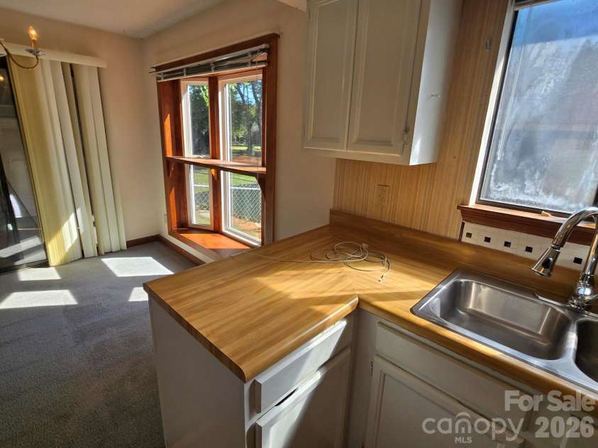 6214 Elkington Lane, Mint Hill, NC 28227.  MLS# CAR4424039, YatesRealty ID 50473. 