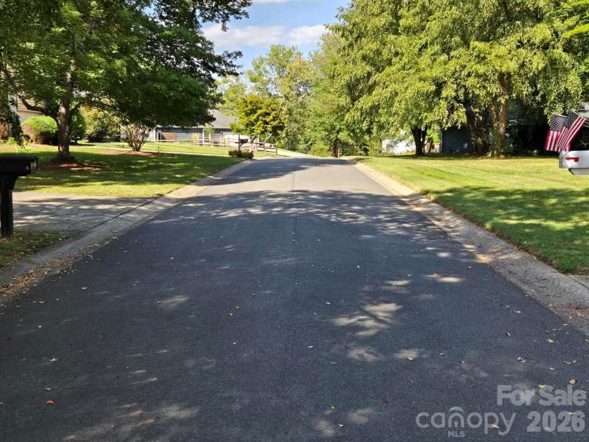 6214 Elkington Lane, Mint Hill, NC 28227.  MLS# CAR4424039, YatesRealty ID 50473. 