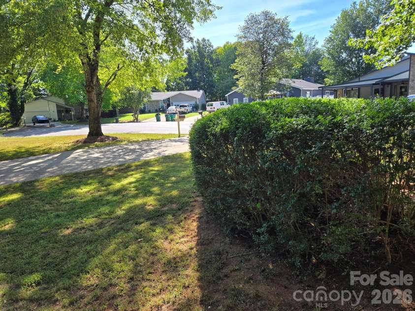 6214 Elkington Lane, Mint Hill, NC 28227.  MLS# CAR4424039, YatesRealty ID 50473. 