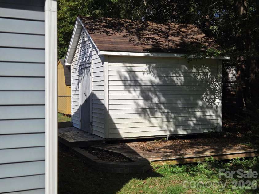 6214 Elkington Lane, Mint Hill, NC 28227.  MLS# CAR4424039, YatesRealty ID 50473. 