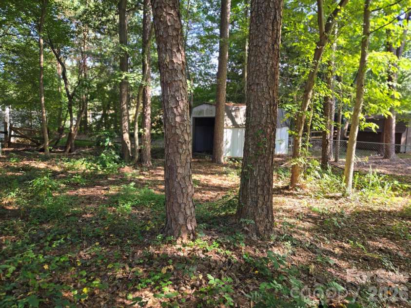 6214 Elkington Lane, Mint Hill, NC 28227.  MLS# CAR4424039, YatesRealty ID 50473. 