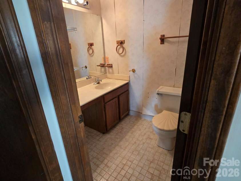 6214 Elkington Lane, Mint Hill, NC 28227.  MLS# CAR4424039, YatesRealty ID 50473. 