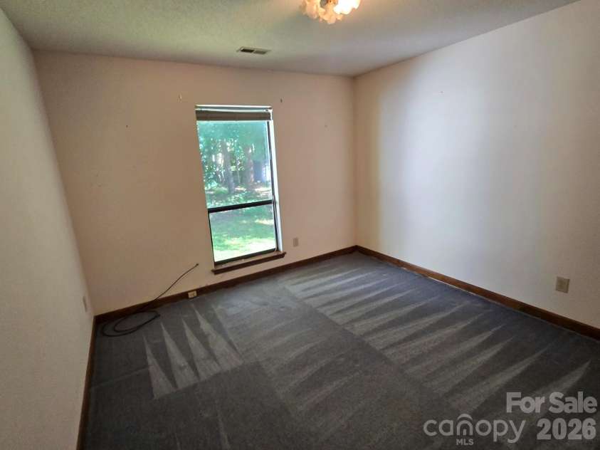 6214 Elkington Lane, Mint Hill, NC 28227.  MLS# CAR4424039, YatesRealty ID 50473. 