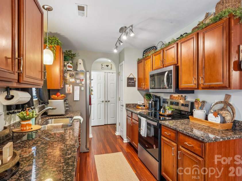 1128 Ametrine Lane, Dallas, NC 28034.  MLS# CAR4423907, YatesRealty ID 50475. 