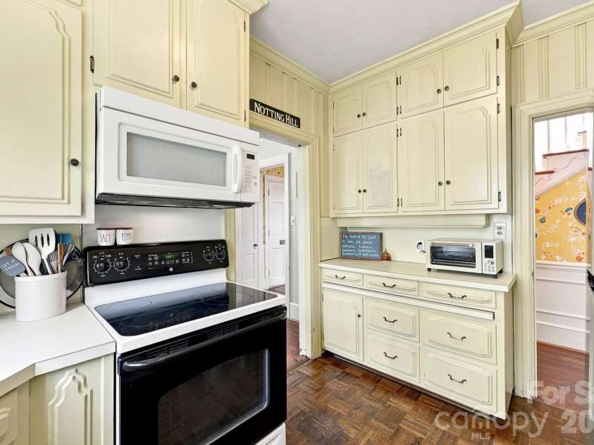 70 Edgewood Avenue, Concord, NC 28025.  MLS# CAR4423663, YatesRealty ID 50476. 