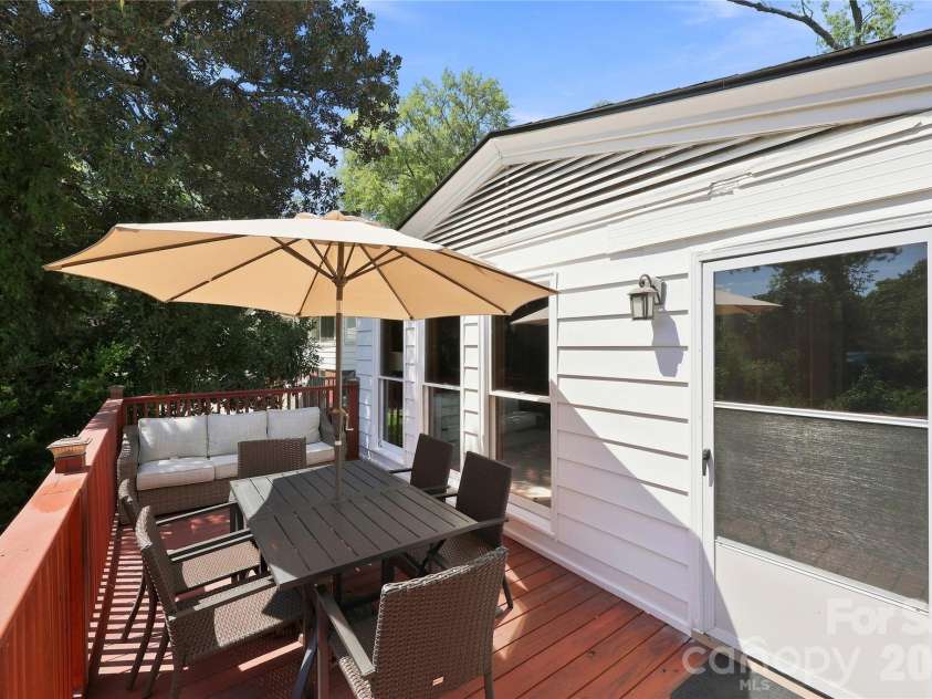 70 Edgewood Avenue, Concord, NC 28025.  MLS# CAR4423663, YatesRealty ID 50476. 
