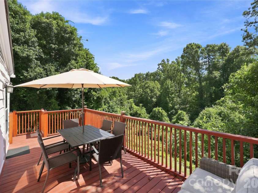 70 Edgewood Avenue, Concord, NC 28025.  MLS# CAR4423663, YatesRealty ID 50476. 