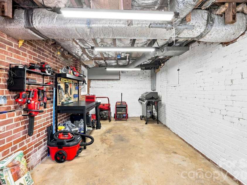 70 Edgewood Avenue, Concord, NC 28025.  MLS# CAR4423663, YatesRealty ID 50476. 