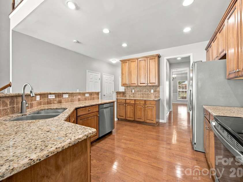 6208 Metter Street, Charlotte, NC 28270.  MLS# CAR4423765, YatesRealty ID 50477. 