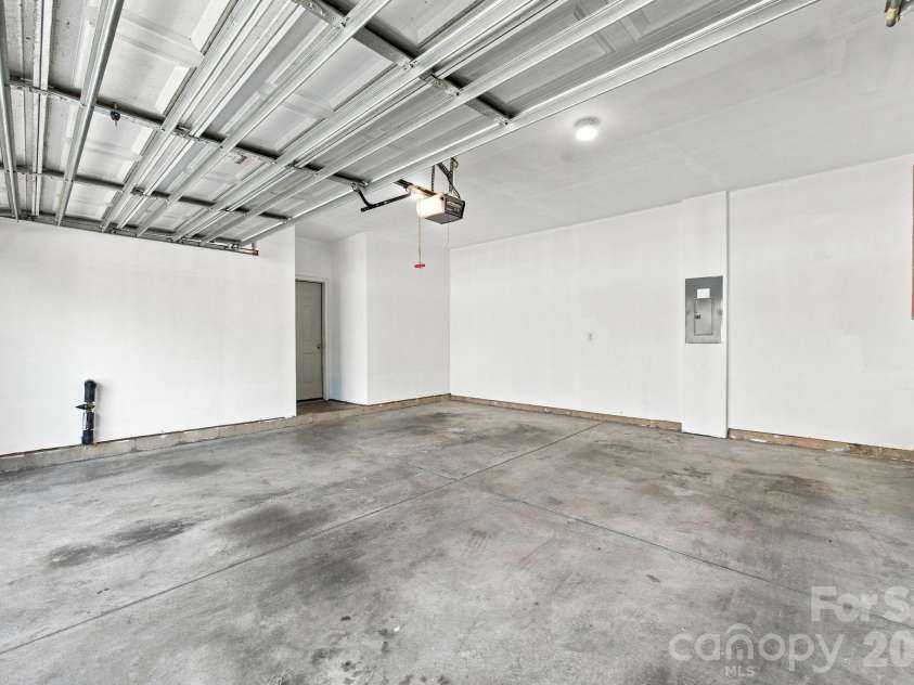 6208 Metter Street, Charlotte, NC 28270.  MLS# CAR4423765, YatesRealty ID 50477. 