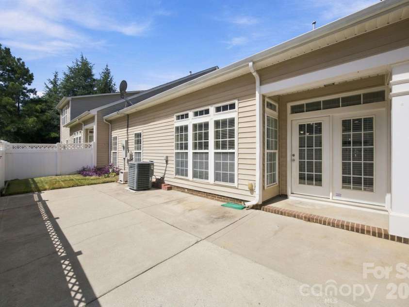 6208 Metter Street, Charlotte, NC 28270.  MLS# CAR4423765, YatesRealty ID 50477. 