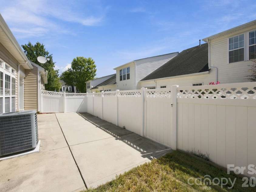 6208 Metter Street, Charlotte, NC 28270.  MLS# CAR4423765, YatesRealty ID 50477. 