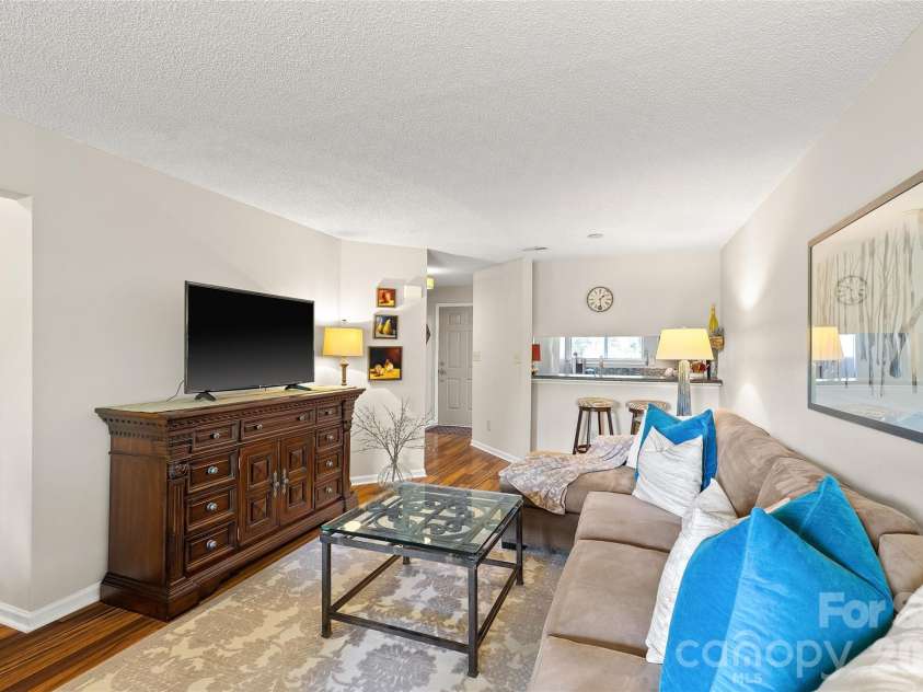 2508 Stradbrook Drive, Charlotte, NC 28210.  MLS# CAR4423800, YatesRealty ID 50478. 